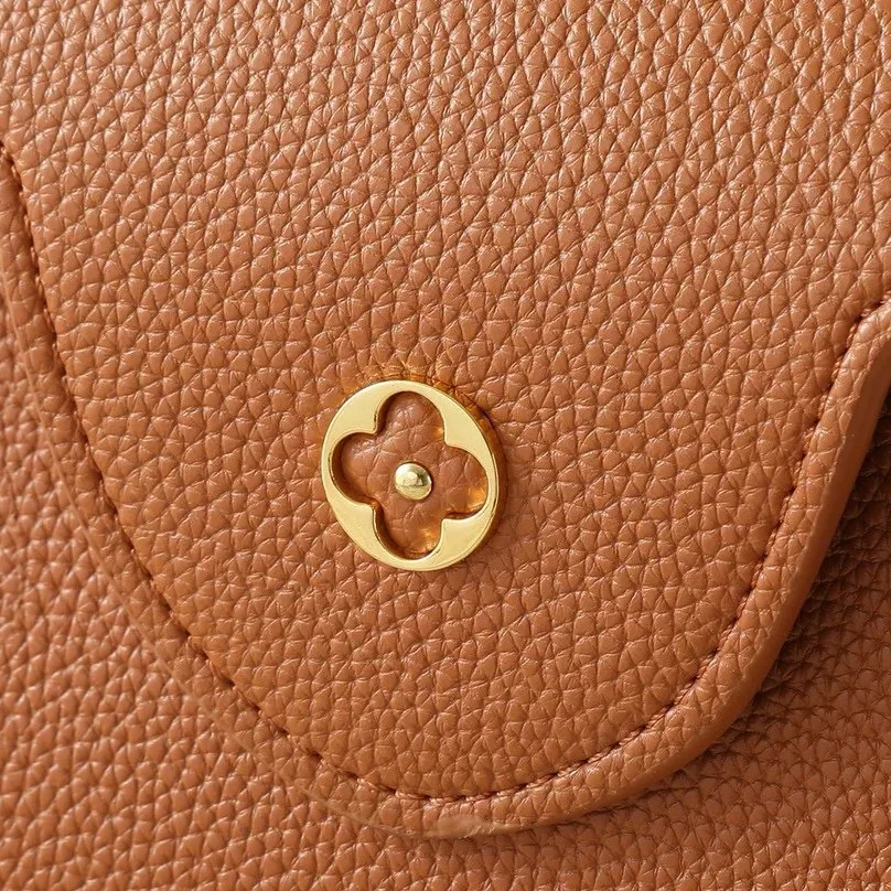 Louis Vuitton Capucines BB Top Handle Bag in Tan Gold Hardware Louis Vuitton Capucines BB Top Handle Bag in Tan Gold Hardware