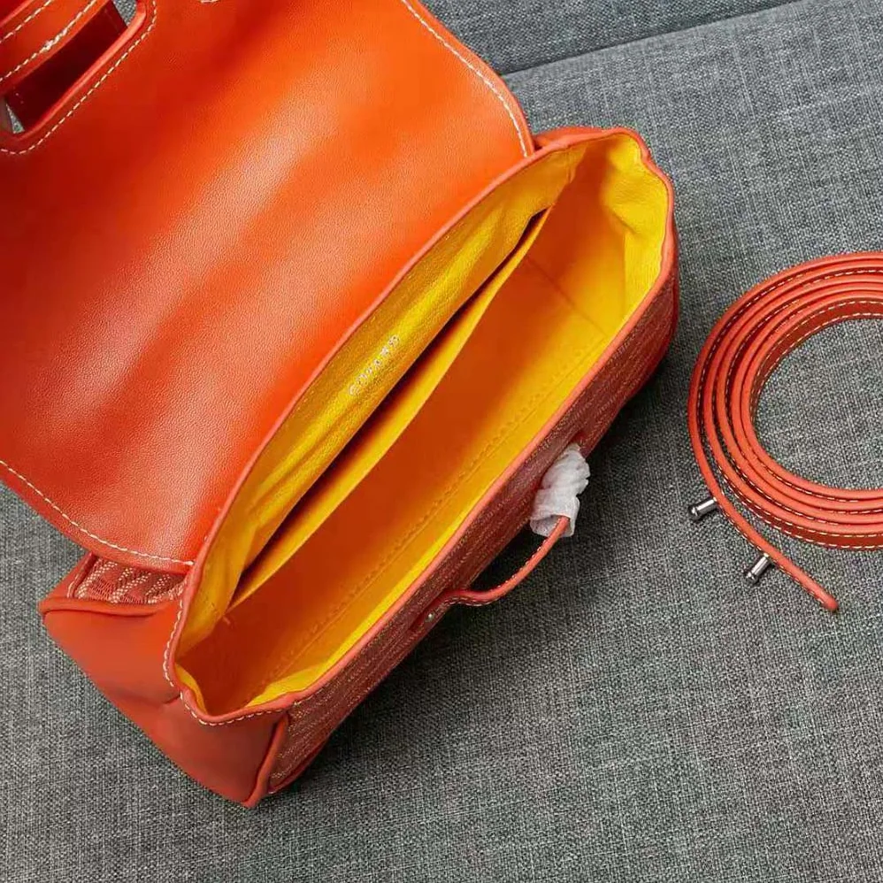 Goyard Sac Saïgon Souple Mini in Toile Goyardine & Chevroches Calfskin for Women in Orange Goyard Sac Saïgon Souple Mini in Toile Goyardine & Chevroches Calfskin for Women in Orange