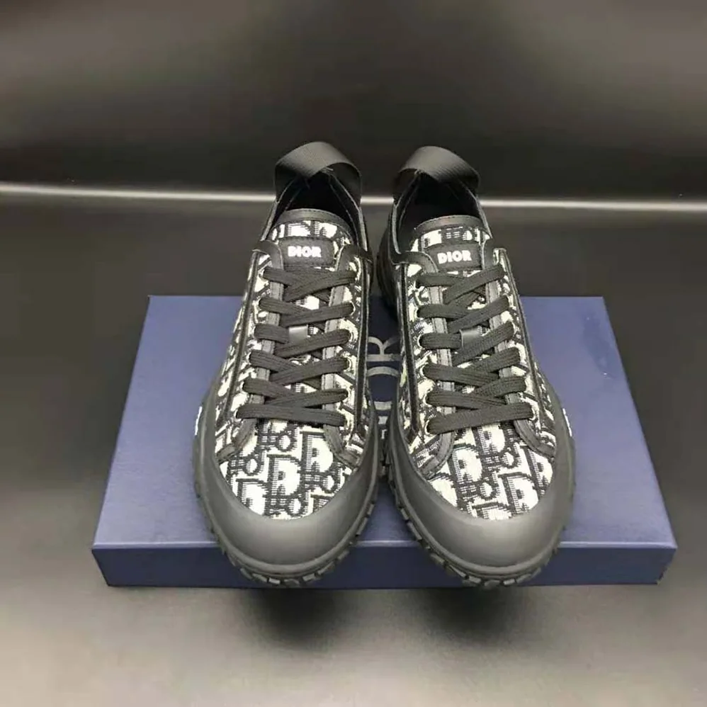 Dior b28 Low-Top Sneaker Beige and Black Dior Oblique Jacquard for Women