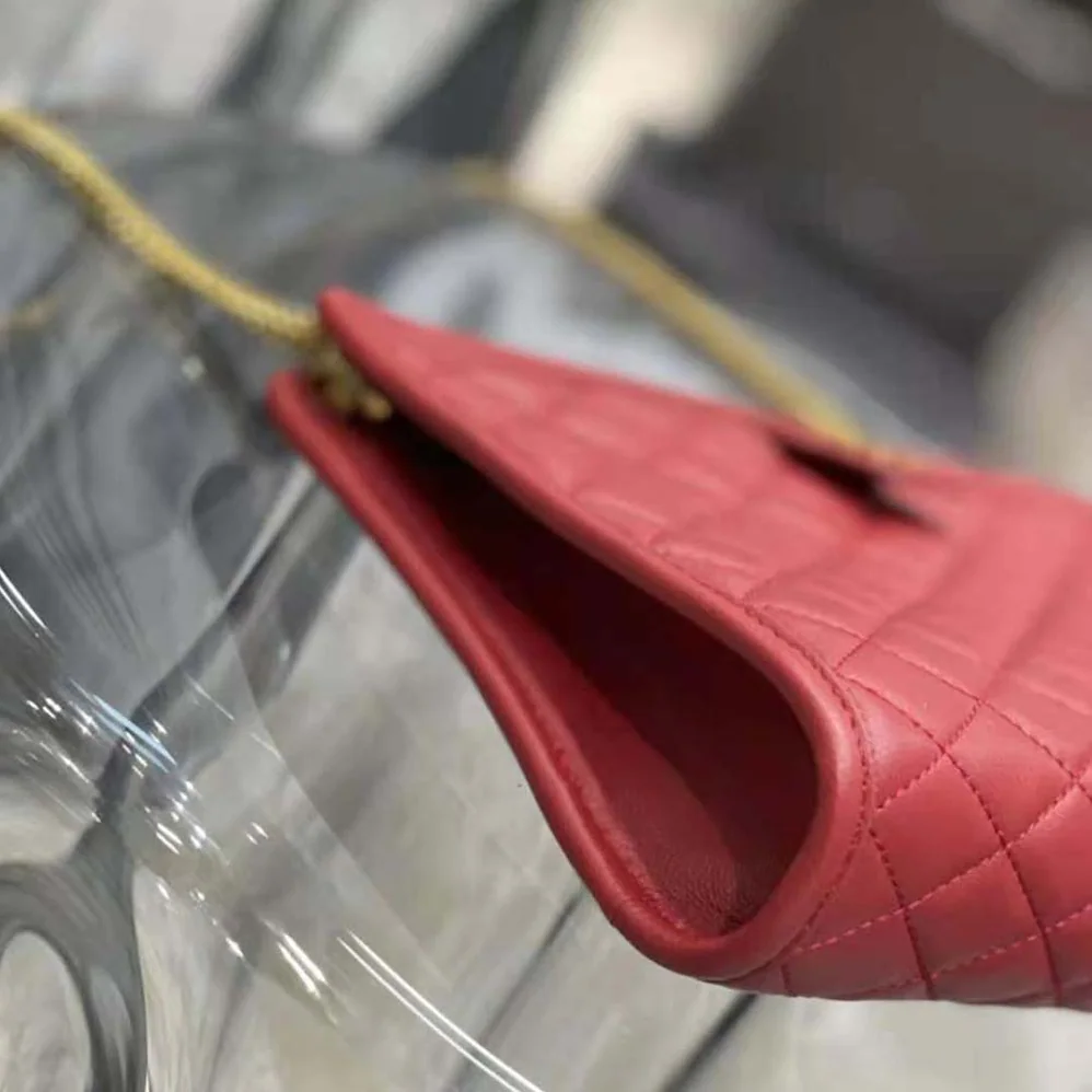 Saint Laurent YSL Victoire Baby Clutch in Leather for Women in Red