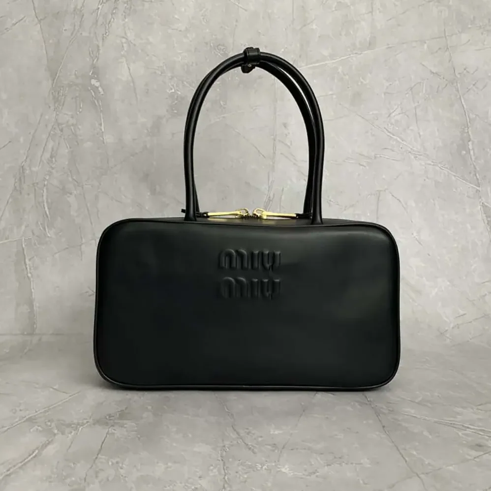 Miu Miu Beau Leather Top-handle Bag for Women in Black Miu Miu Beau Leather Top-handle Bag for Women in Black