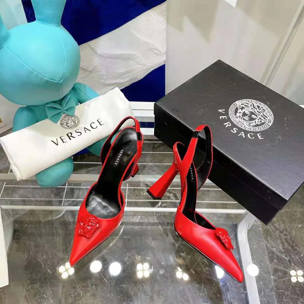 Versace LA Medusa Sling-Red Pumps in 10.5cm Heel Hight for Women Versace LA Medusa Sling-Red Pumps in 10.5cm Heel Hight for Women