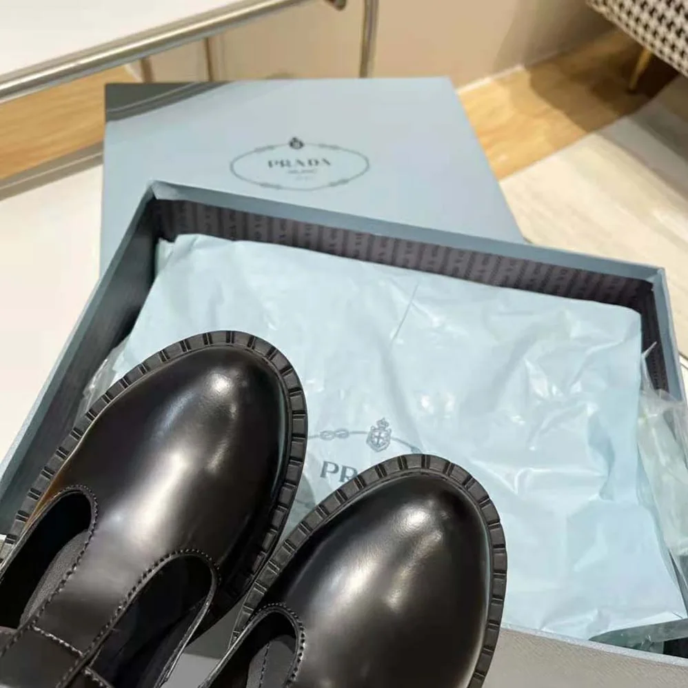 Prada Brushed-Leather Mary Jane T-strap Shoes for Women in Black Prada Brushed-Leather Mary Jane T-strap Shoes for Women in Black