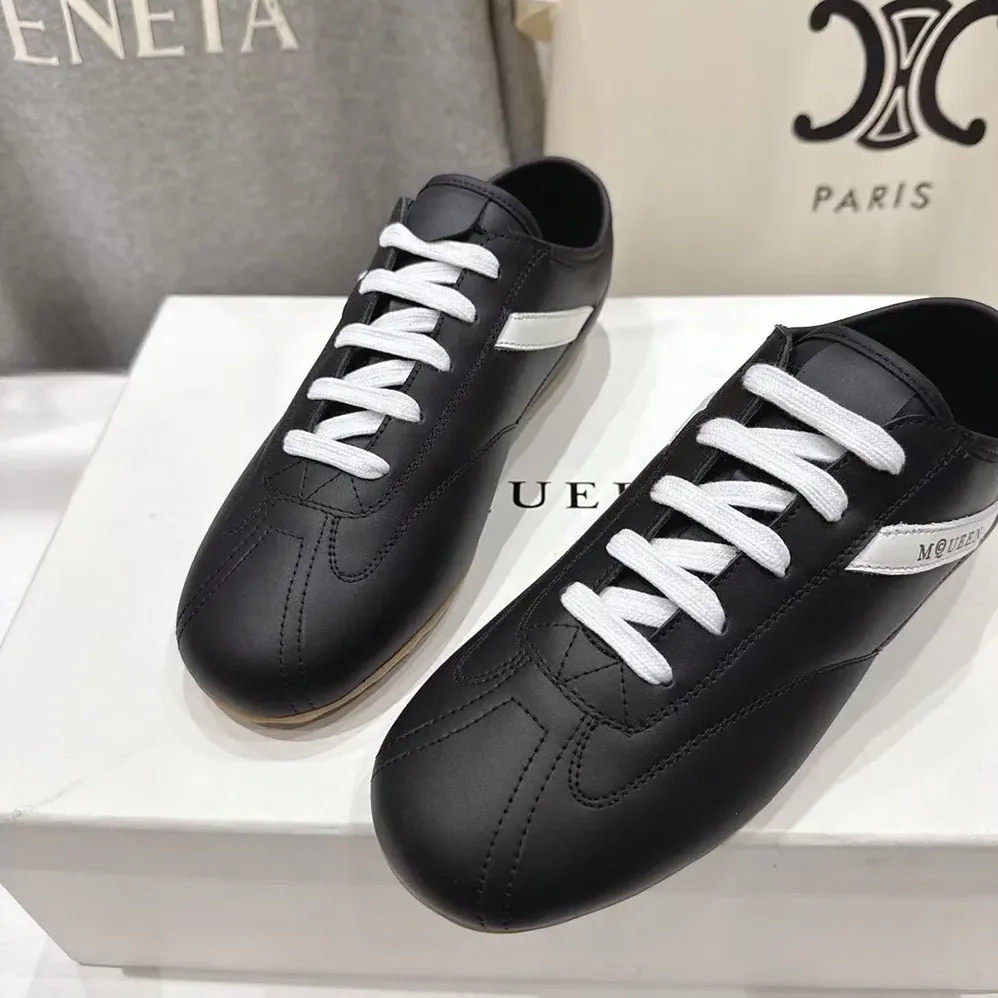 Alexander Mcqueen Boxe Sneaker in Black for Unisex Alexander Mcqueen Boxe Sneaker in Black for Unisex