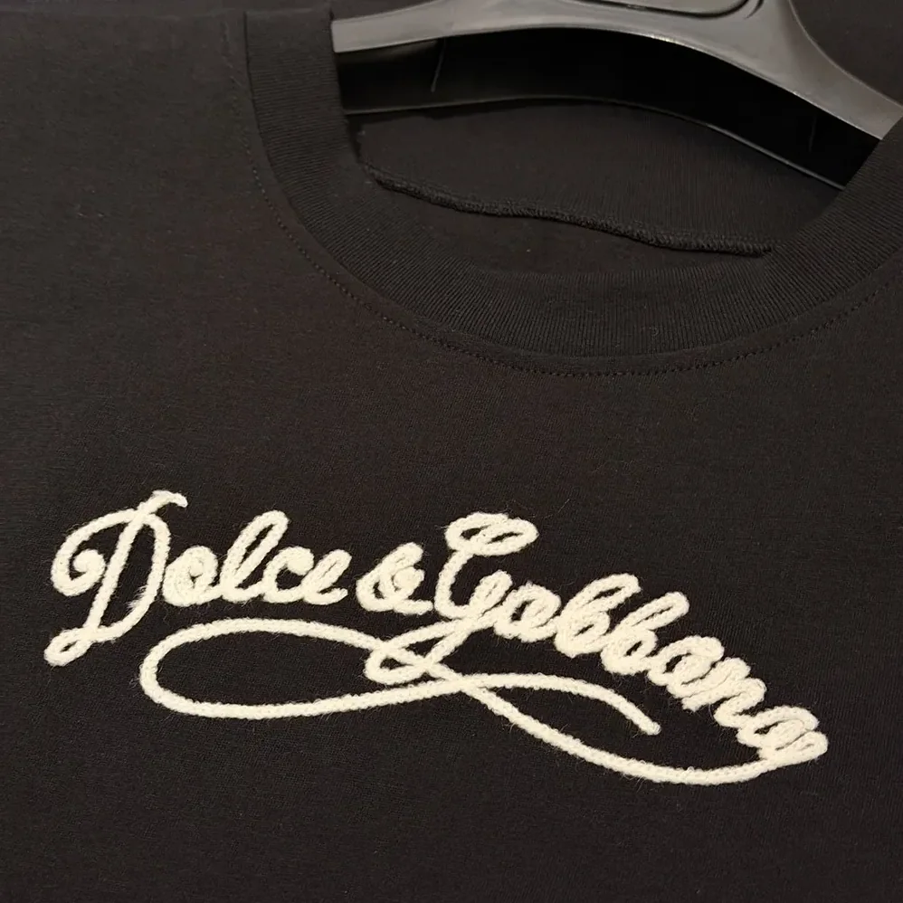 Dolce Gabbana D&G Jersey T-Shirt With Embroidery for Women in Black Dolce Gabbana D&G Jersey T-Shirt With Embroidery for Women in Black