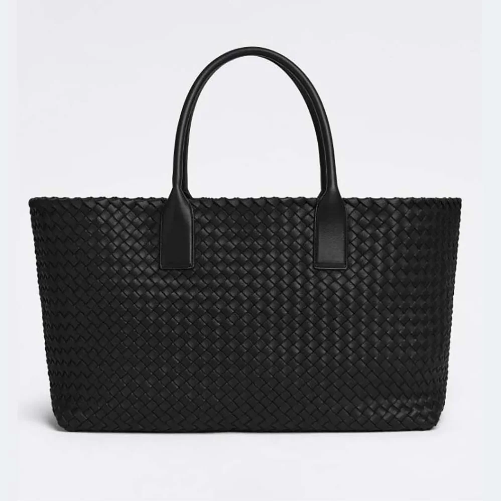 Bottega Veneta Medium Cabat Leather Tote Bag for Women in Black Bottega Veneta Medium Cabat Leather Tote Bag for Women in Black