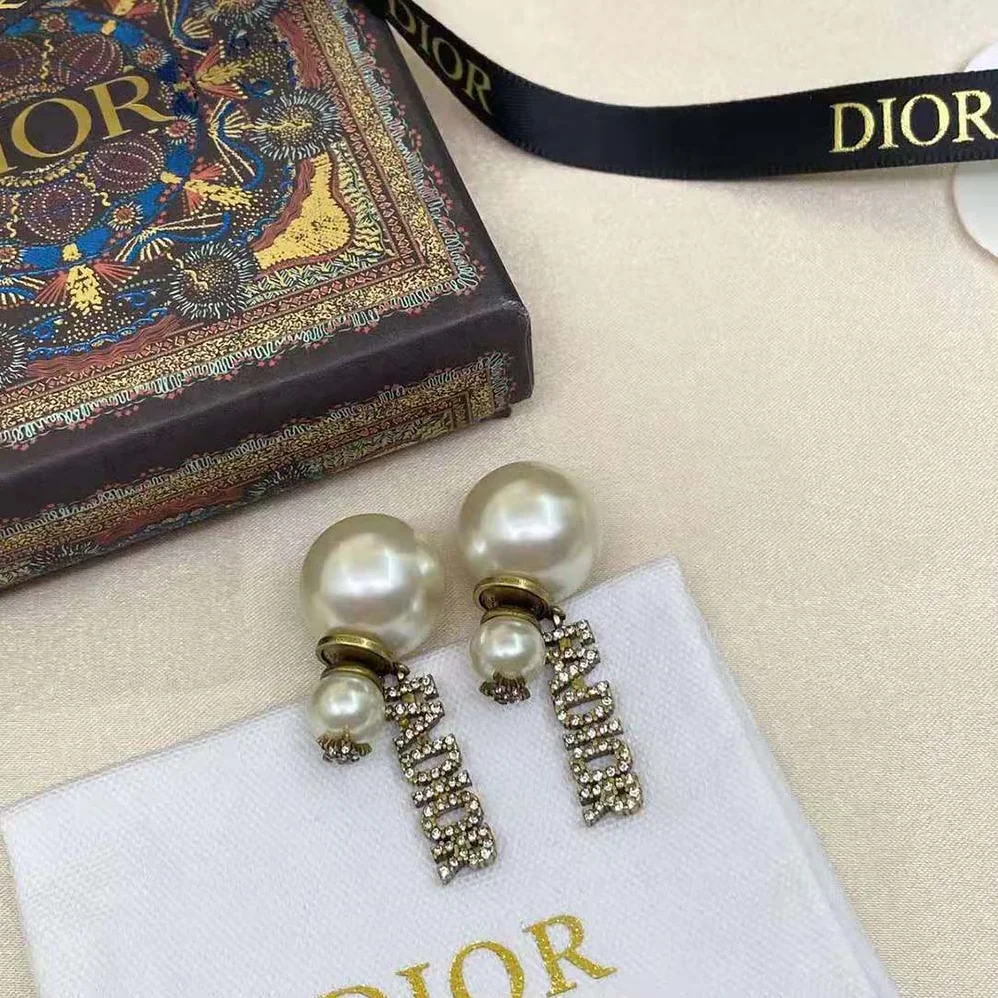 Dior Tribales Earrings Antique Gold for Women in Finish Metal Dior Tribales Earrings Antique Gold for Women in Finish Metal