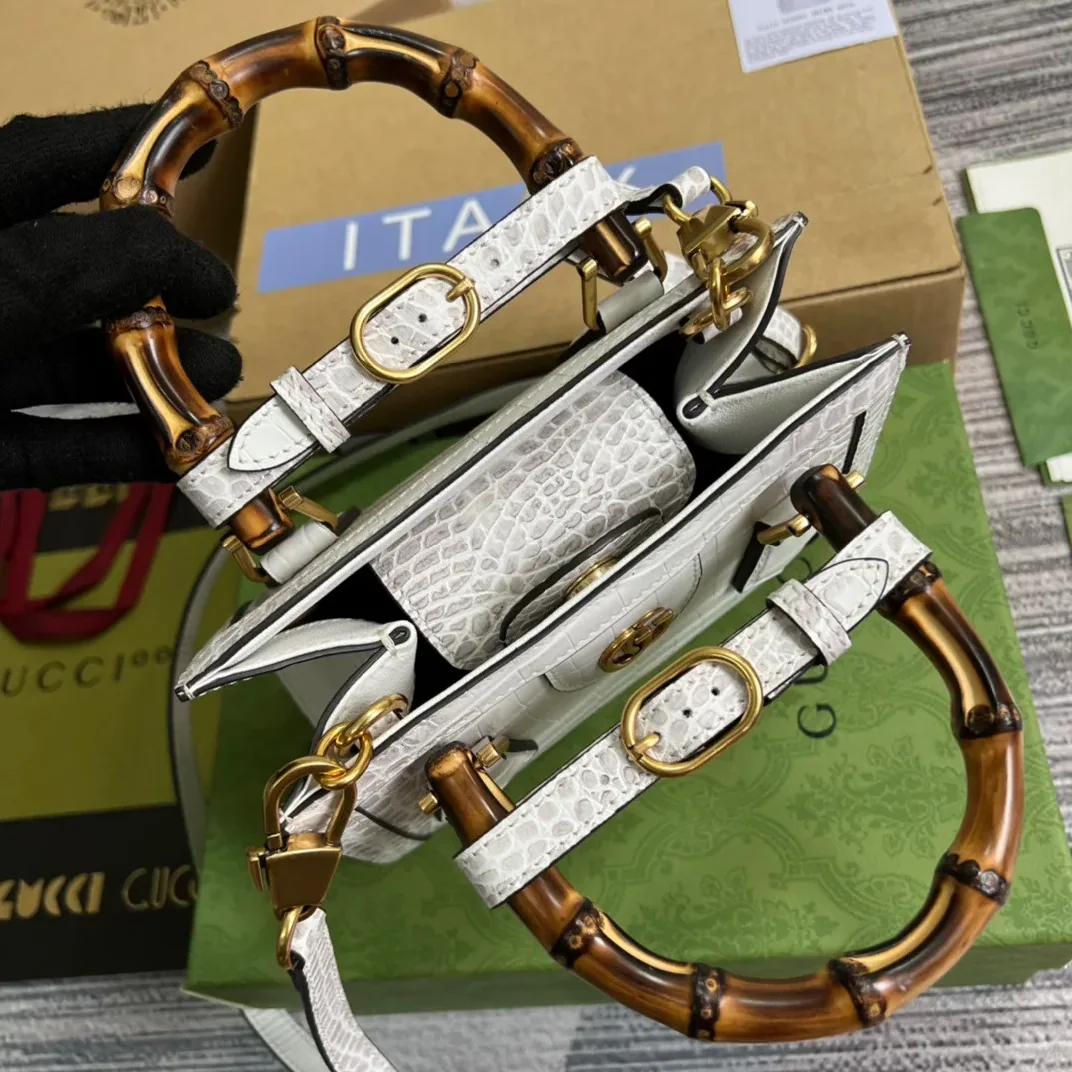 Gucci Diana Mini Tote Bag White