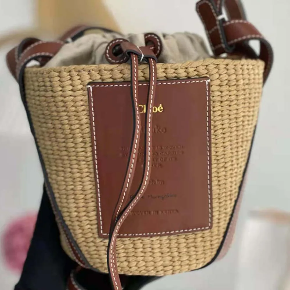 Chloe Small Basket in Fair-Trade Paper and Shiny Calfskin for Women in Brown Chloe Small Basket in Fair-Trade Paper and Shiny Calfskin for Women in Brown