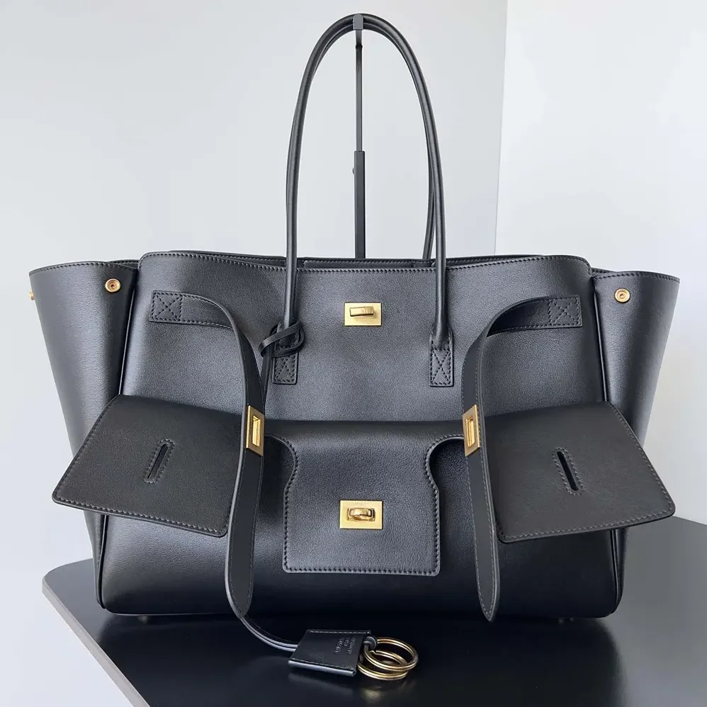 Balenciaga Bel Air Medium Carry All Bag in Black Smooth Calfskin for Women Balenciaga Bel Air Medium Carry All Bag in Black Smooth Calfskin for Women