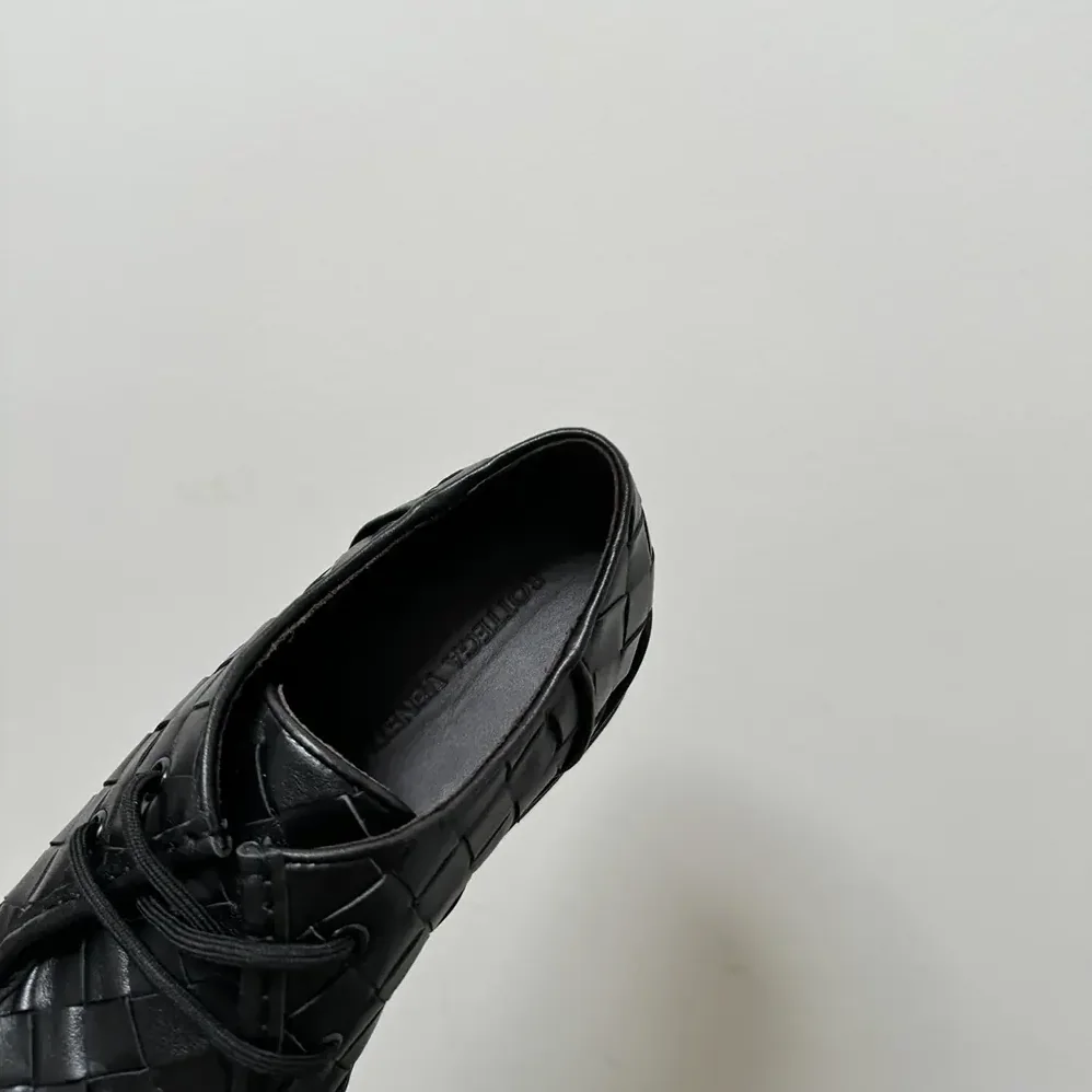 Bottega Veneta Haddock Lace-Up Shoe for Unisex in Black