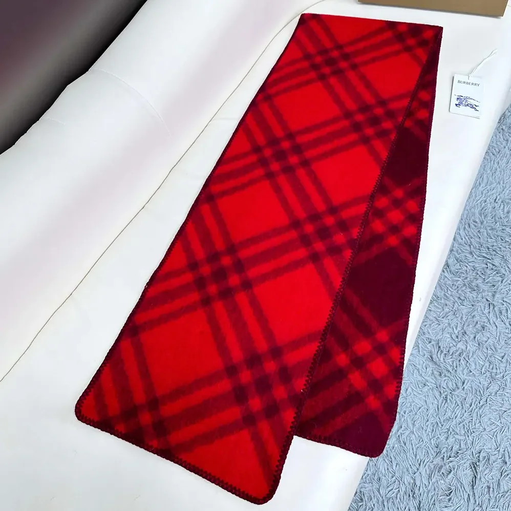 Burberry Check Wool Scarf for Unisex in Red