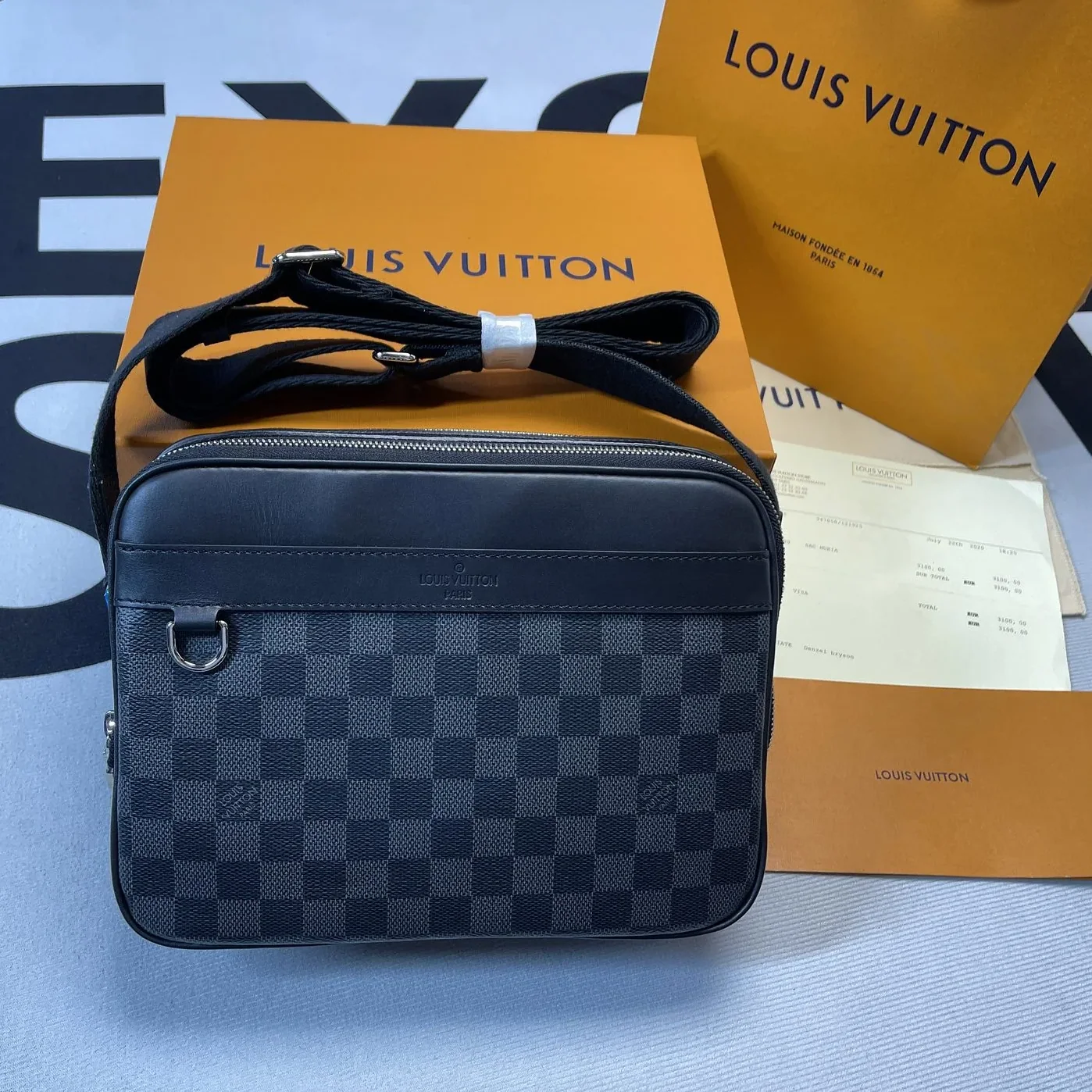 Louis Vuitton Trocadero Messenger NM PM Damier Graphite
