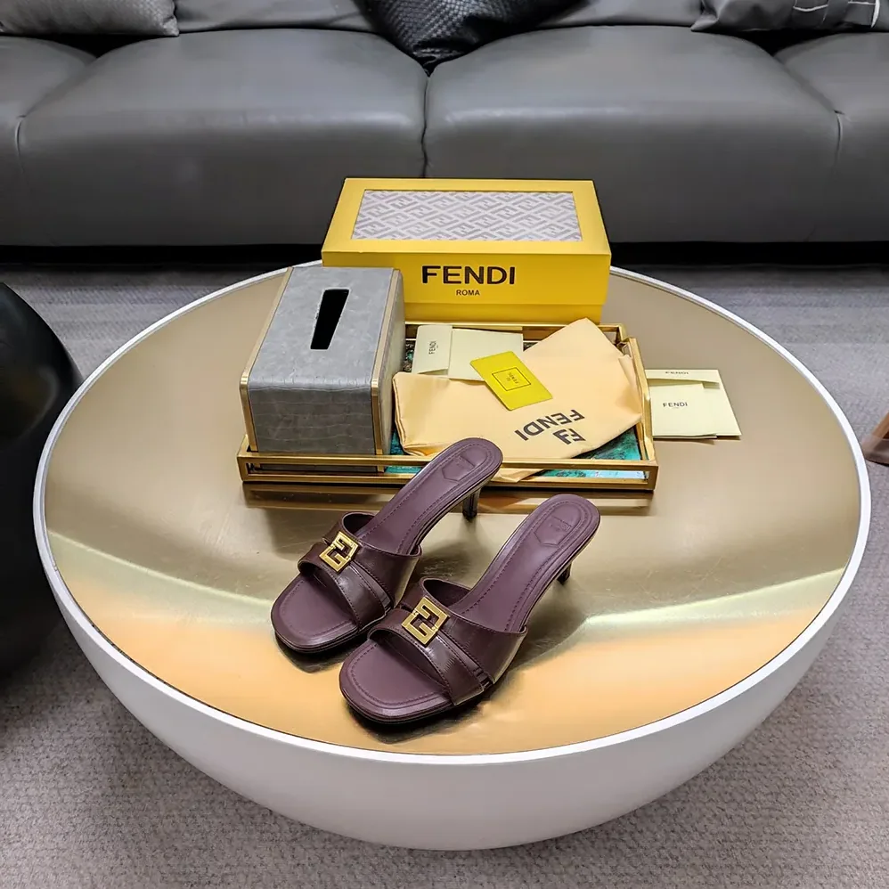 Fendi FFold Brown EEl Leather Medium for Women in heeled Sandals