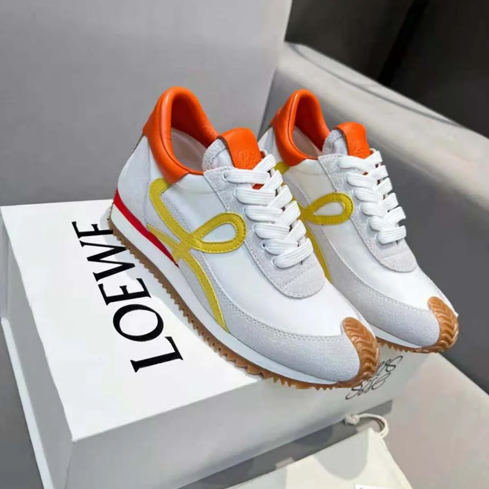 Loewe Flow Runner in Calfskin and Nylon for Unisex in Yellow Loewe Flow Runner in Calfskin and Nylon for Unisex in Yellow