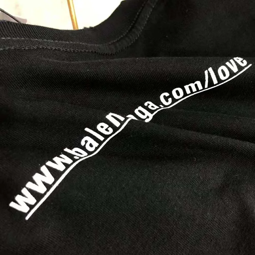 Balenciaga I Love U Medium Fit T-shirt in Black Vintage Jersey for Women