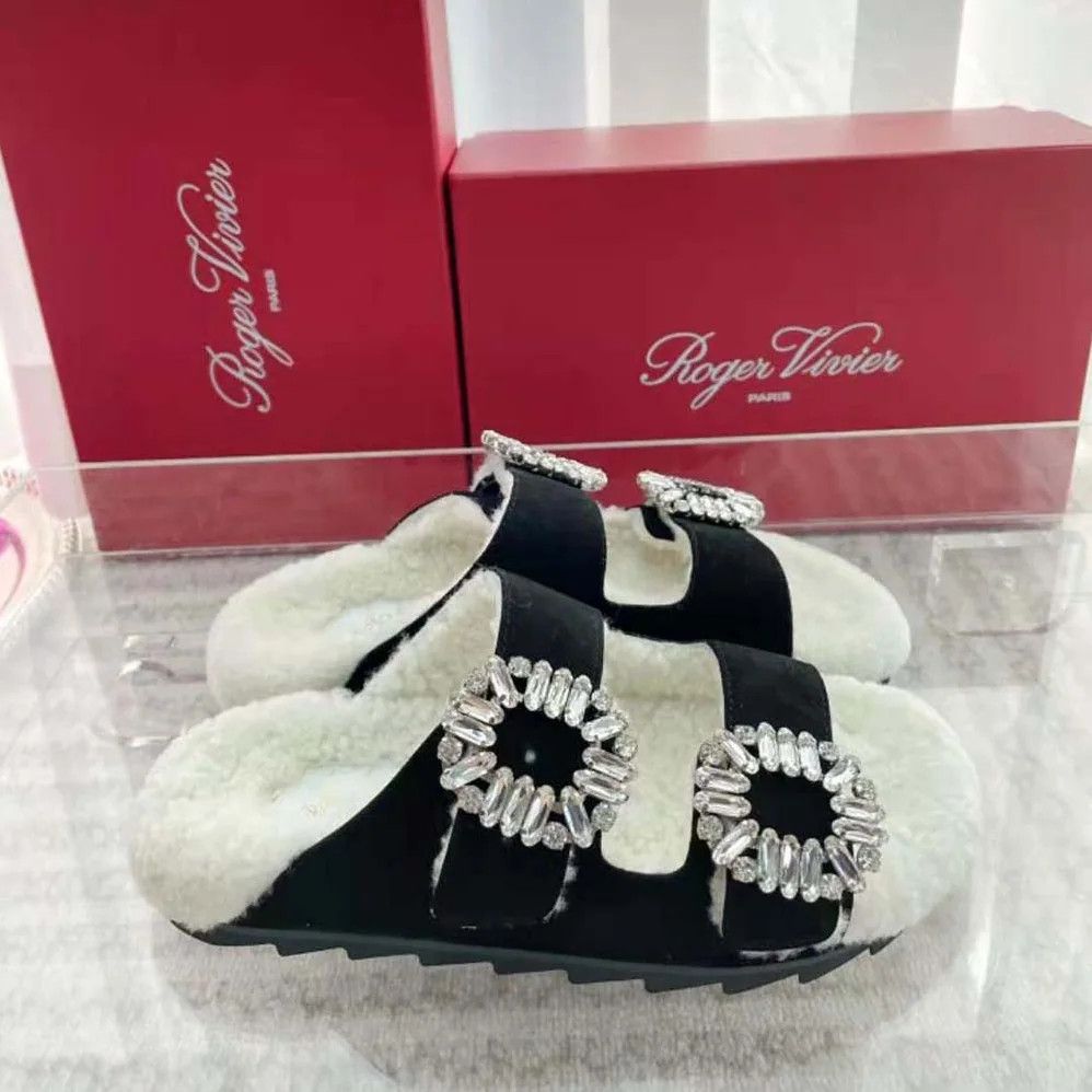 Roger Vivier Slidy Viv' Fur Strass Buckle Mules in Suede for Women in Black Roger Vivier Slidy Viv' Fur Strass Buckle Mules in Suede for Women in Black
