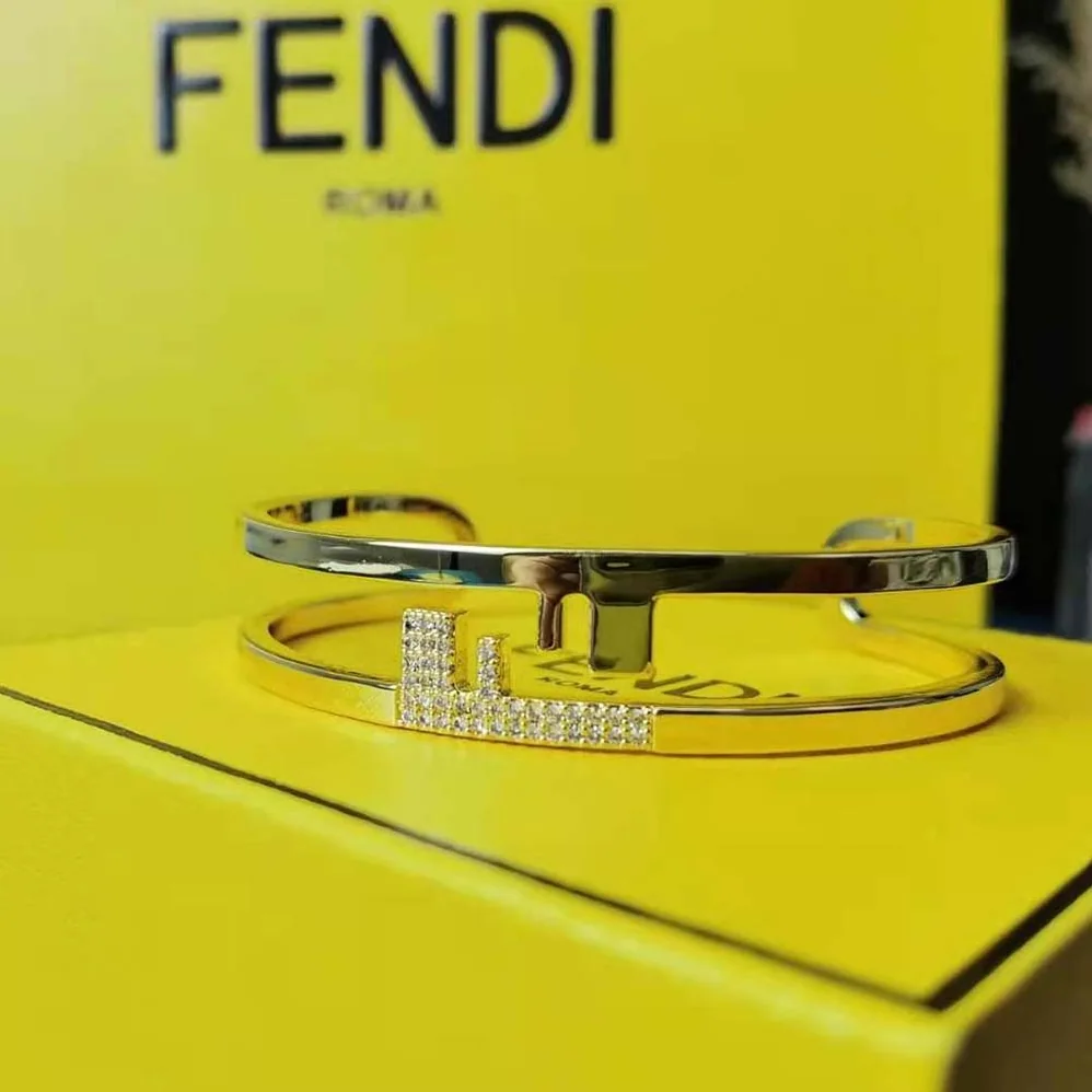 Fendi O'lock Bracelet with Gold for Women in Colored Bracelet Fendi O'lock Bracelet with Gold for Women in Colored Bracelet