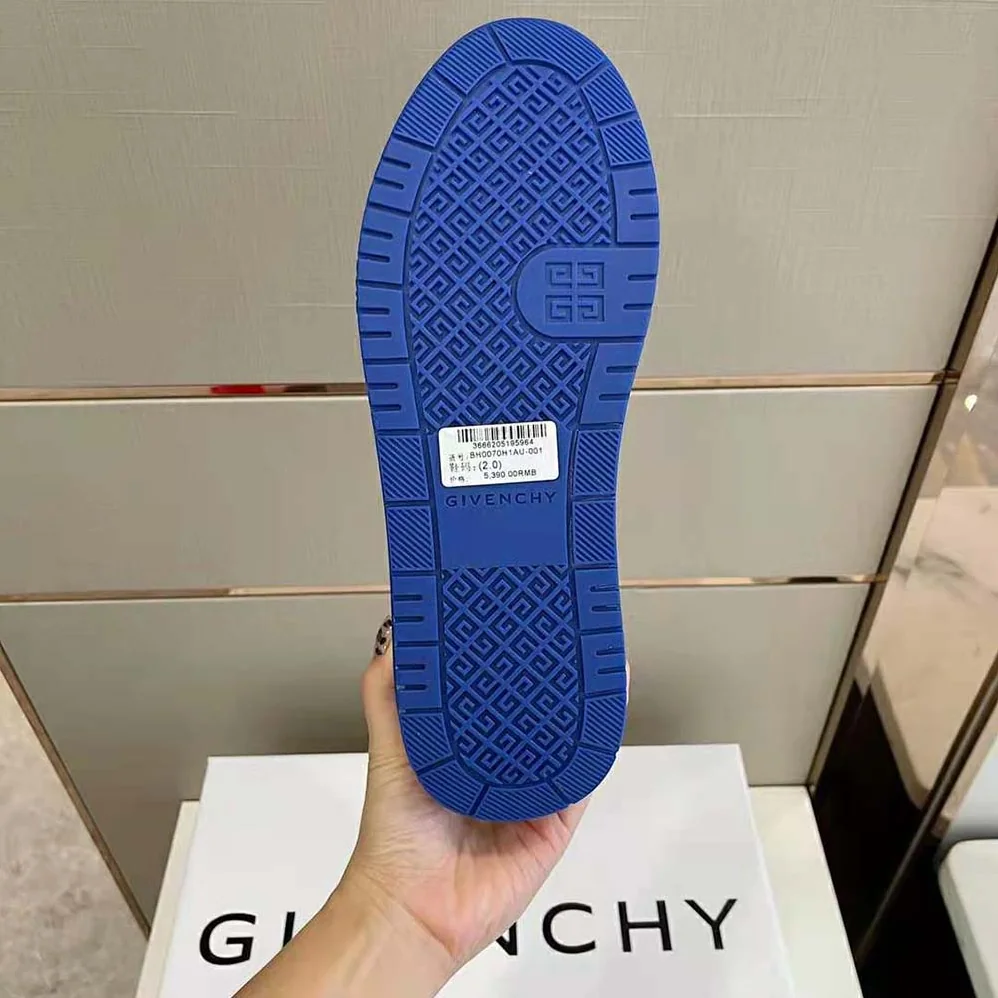 Givenchy G4 Sneakers in Leather for Men in Blue
