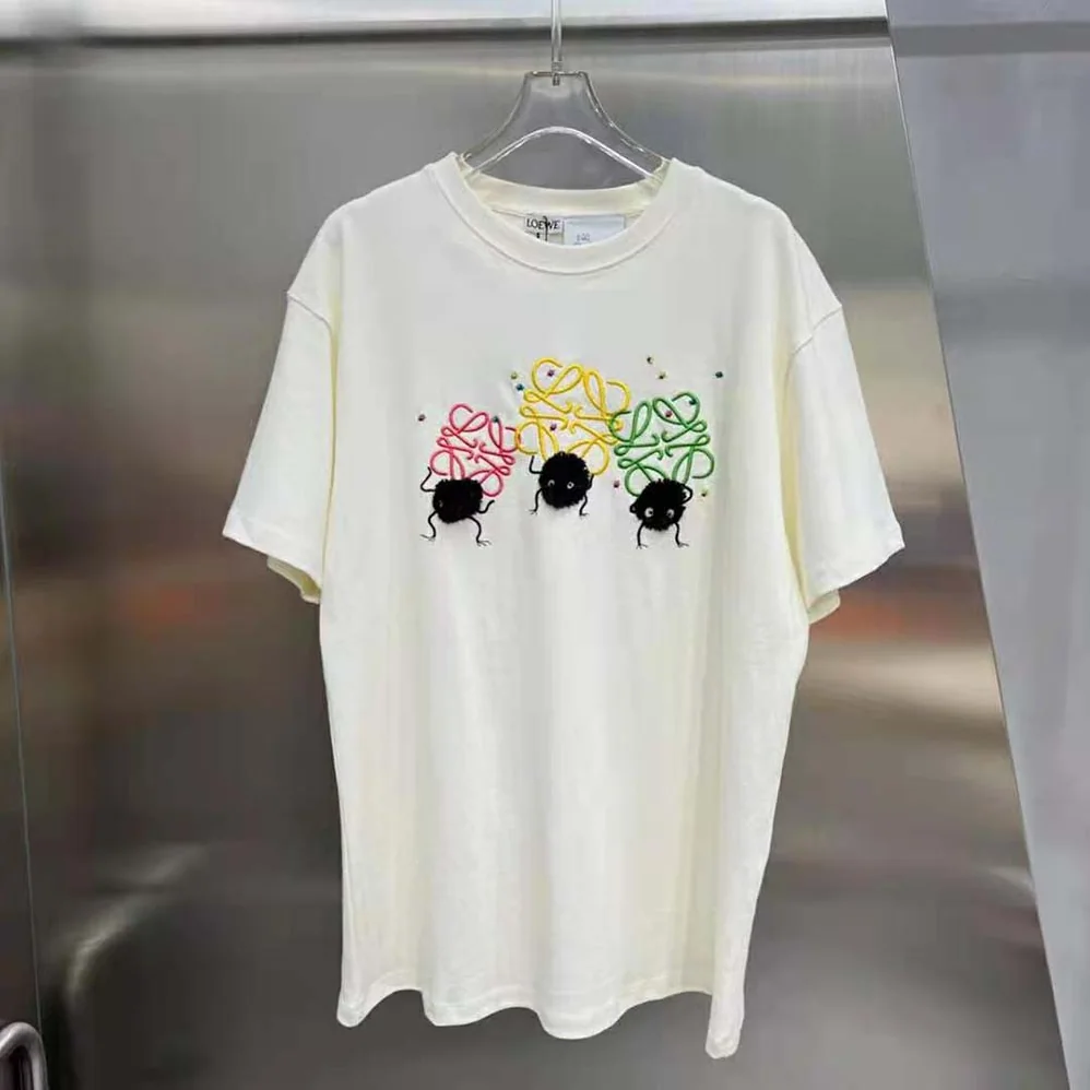 Loewe Susuwatari Anagram T-Shirt in Cotton for Men in Beige Loewe Susuwatari Anagram T-Shirt in Cotton for Men in Beige