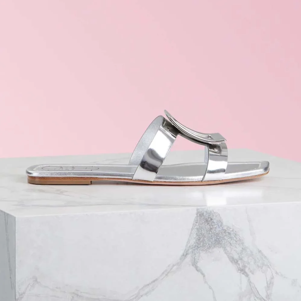 Roger Vivier Bikiviv' Mules Flat Sandals for Women in Silver Roger Vivier Bikiviv' Mules Flat Sandals for Women in Silver