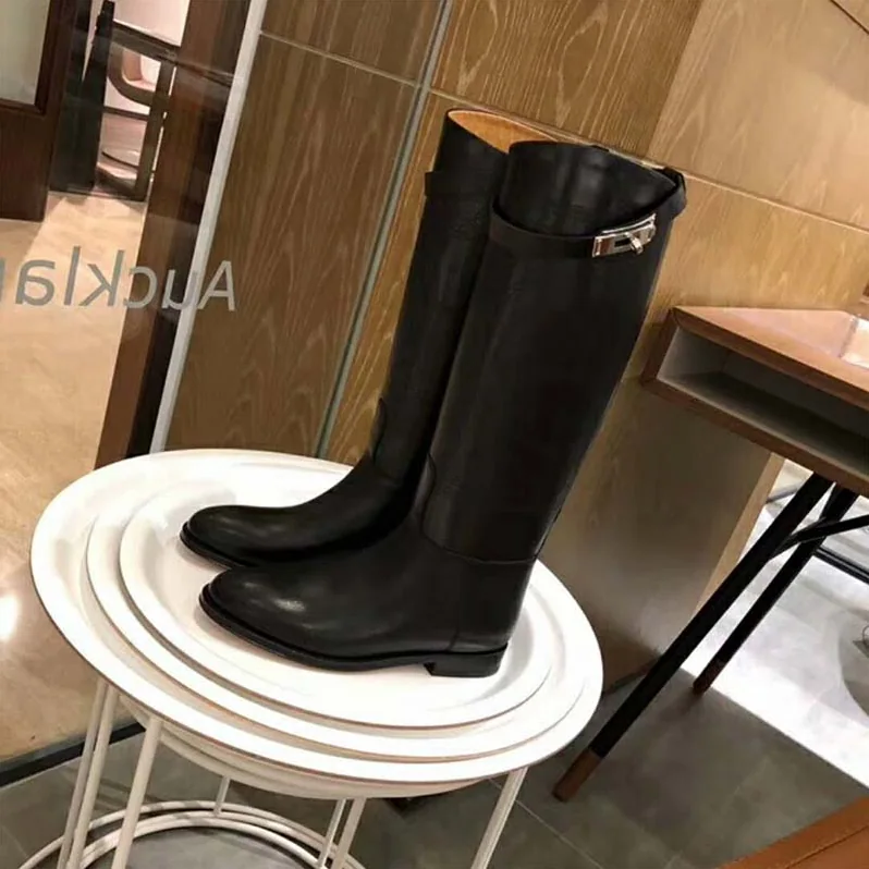 Hermes Shoes Jumping Boot in Calfskin for Women in Black Hermes Shoes Jumping Boot in Calfskin for Women in Black