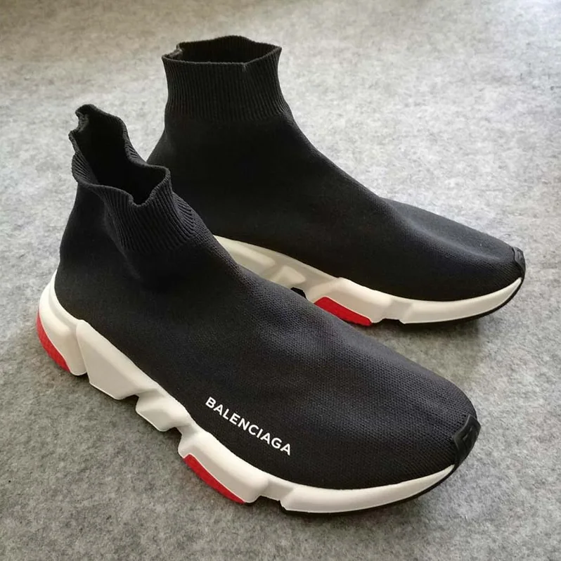 Balenciaga Shoes Speed Trainers with Tricolor Sole for Unisex in Black Balenciaga Shoes Speed Trainers with Tricolor Sole for Unisex in Black