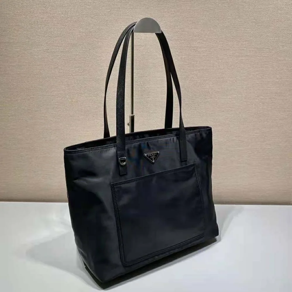 Prada Re-Nylon Tote Bag for Women in Black Prada Re-Nylon Tote Bag for Women in Black