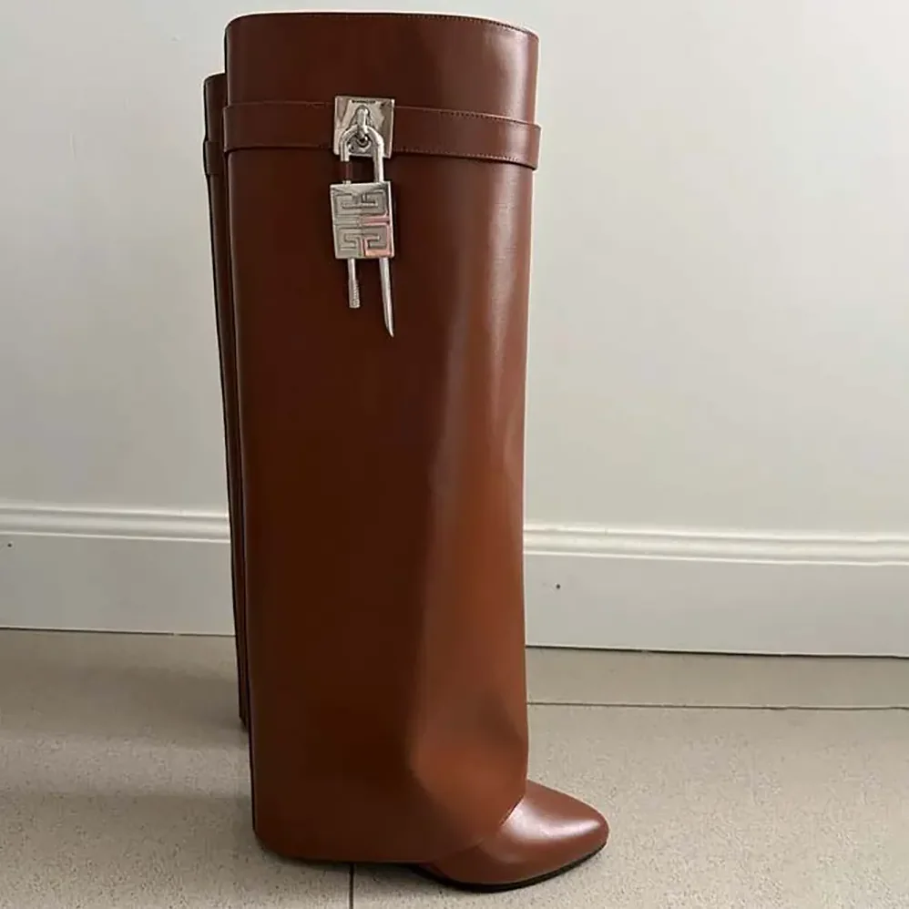 Givenchy Shark Lock Boots in Leather for Women in Tan