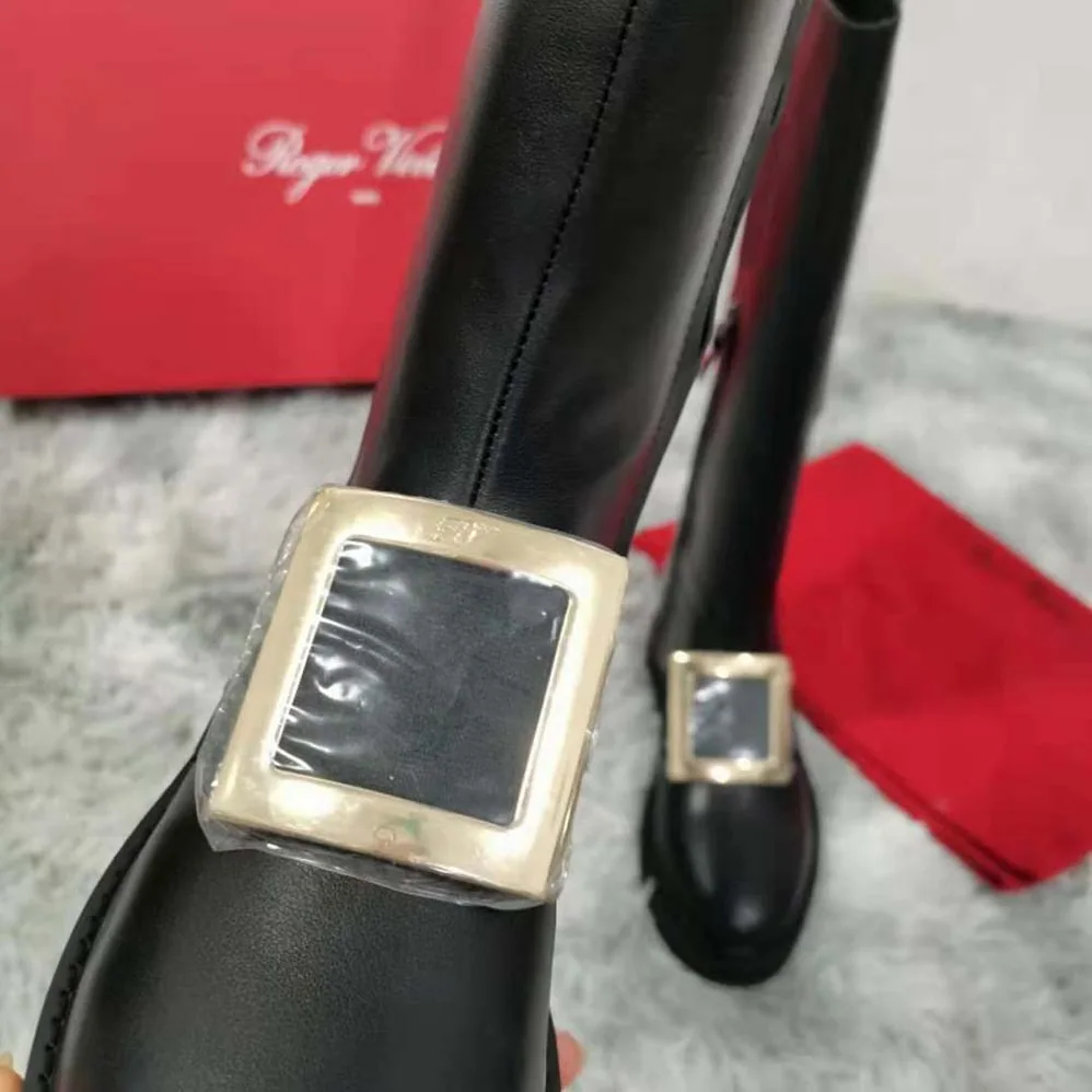 Roger Vivier Rangers Metal Buckle Boots in Leather for Women in Black