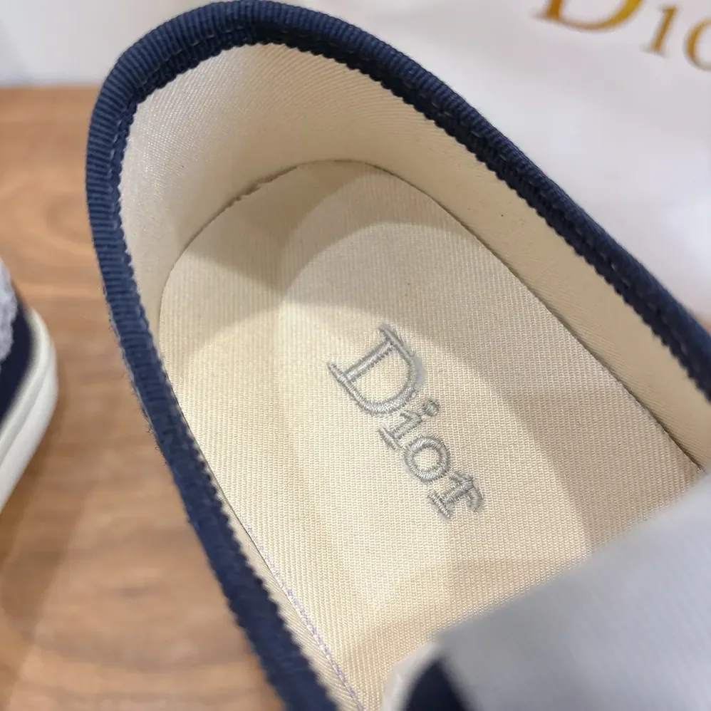 Dior Saltwind Sneaker Blue Dior Oblique Embroidered Cotton and White Lace for Unisex