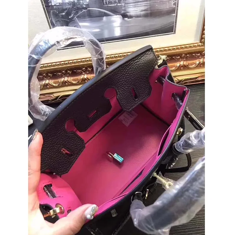 Hermes Birkin 25 Bag in Togo Leather with Gold Hardware in Black