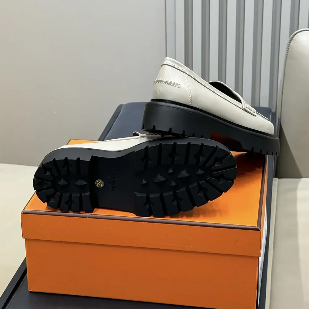Hermes Klement Loafer in Calfskin for Women in Gray Hermes Klement Loafer in Calfskin for Women in Gray