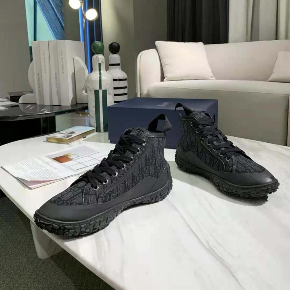 Dior B28 High-top Sneaker Black Dior Oblique Jacquard and Rubber for Unisex Dior B28 High-top Sneaker Black Dior Oblique Jacquard and Rubber for Unisex