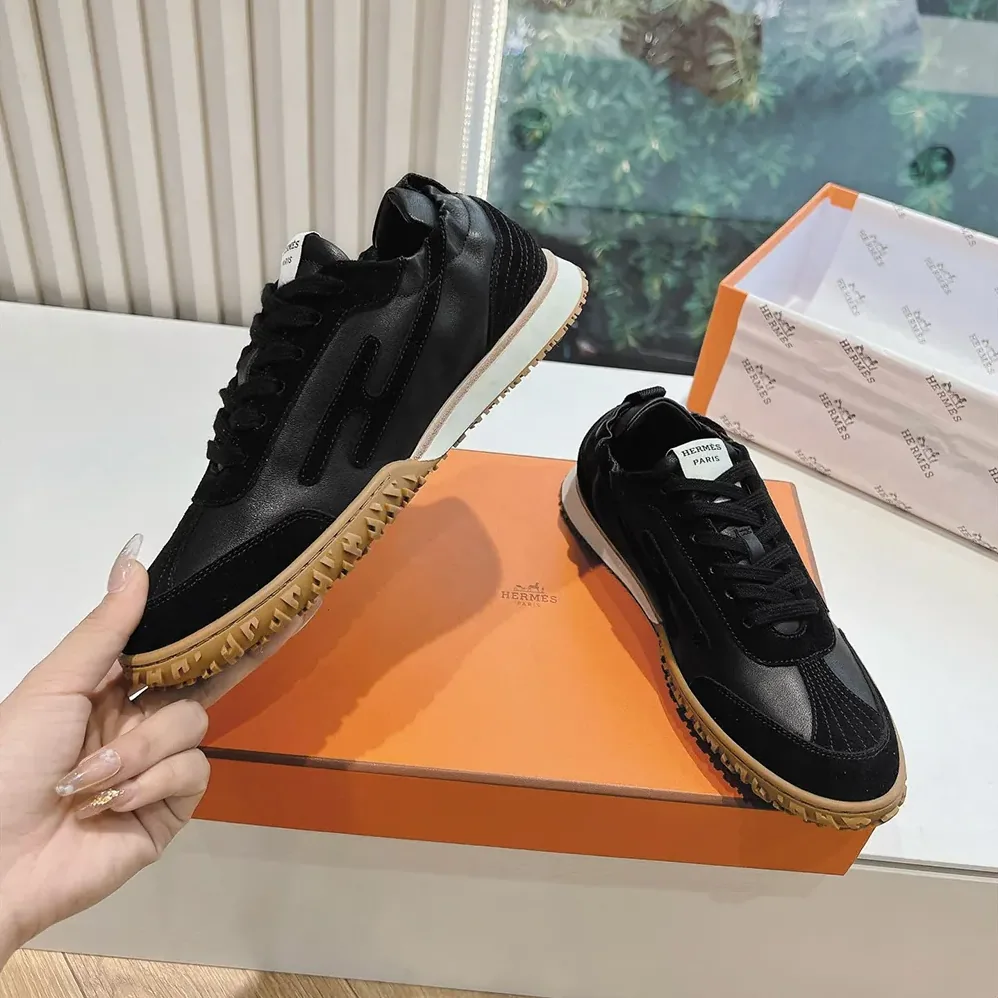 Hermes Jet Sneaker in Technical Canvas and Suede Goatskin for Unisex in Black