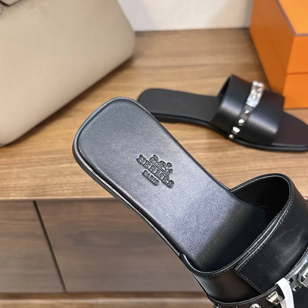 Hermes Giulia Sandal for Unisex in Black