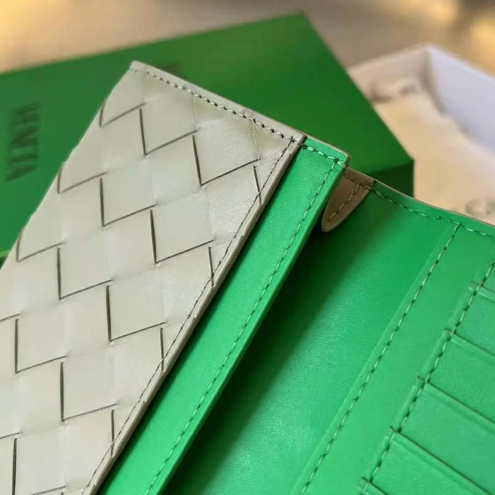 Bottega Veneta Long Intrecciato Wallet for Unisex in Green