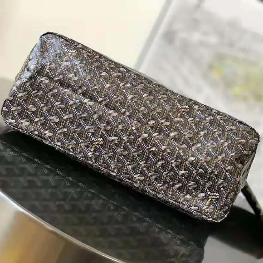 Goyard Bohème Hobo Bag for Unisex in Tan Goyard Bohème Hobo Bag for Unisex in Tan
