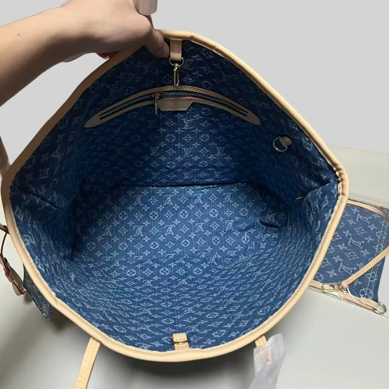 Louis Vuitton Neverfull MM Tote Bag in Blue Denim Gold Hardware