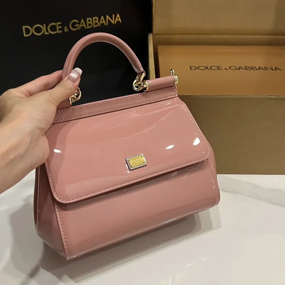 Dolce Gabbana D&G Small Sicily Handbag in Patent Leather for Women in Pink