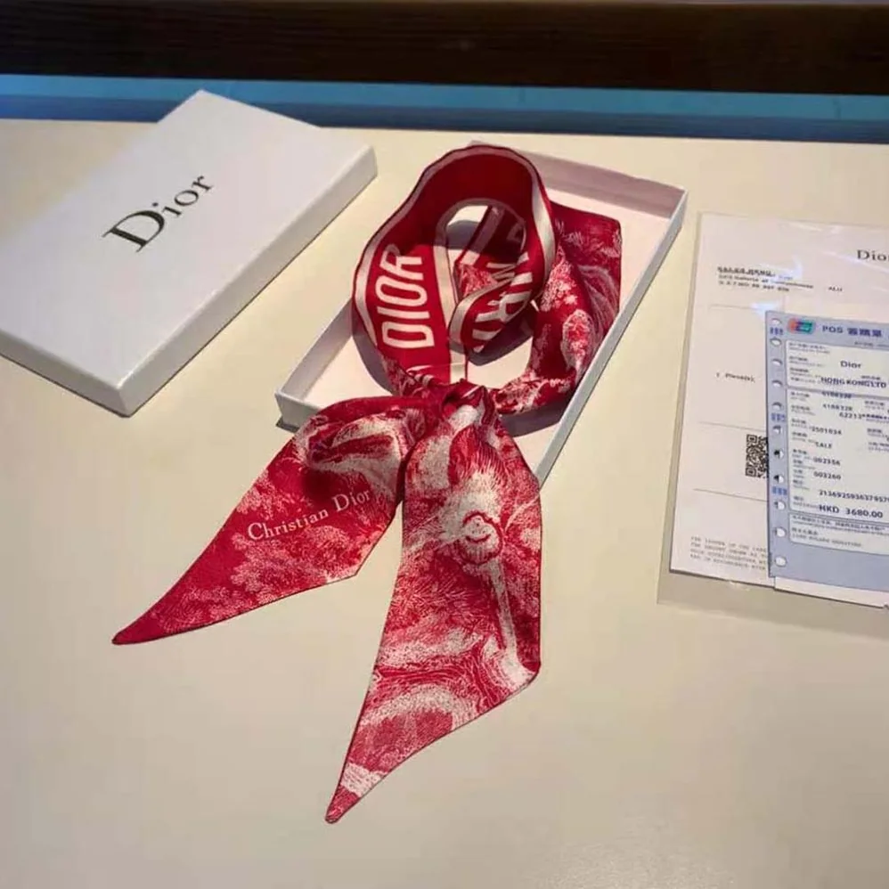 Dior Toile DE Jouy Reverse Mitzah Scarf Silk Twill for Women in Red Dior Toile DE Jouy Reverse Mitzah Scarf Silk Twill for Women in Red