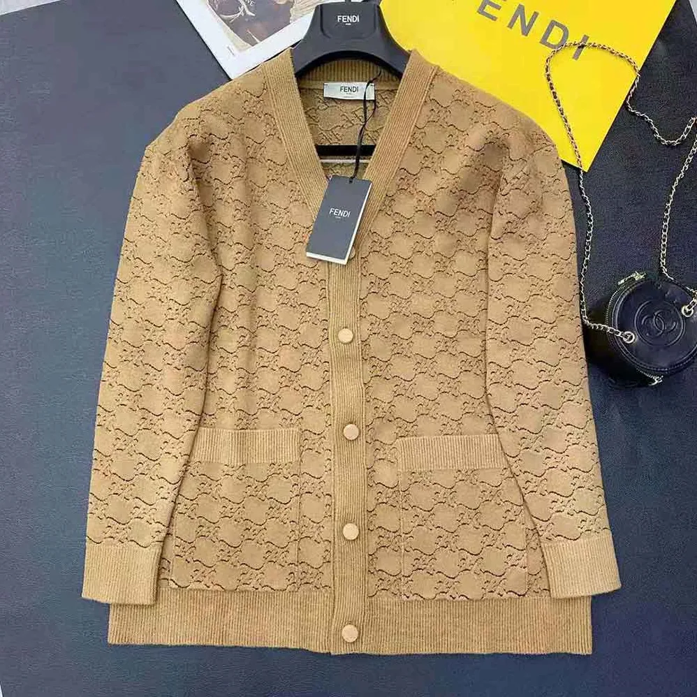 Fendi Sweater Beige Velvet and Viscose Cardigan with V-neck and Low-Cut Set for Women in in Sleeves Fendi Sweater Beige Velvet and Viscose Cardigan with V-neck and Low-Cut Set for Women in in Sleeves