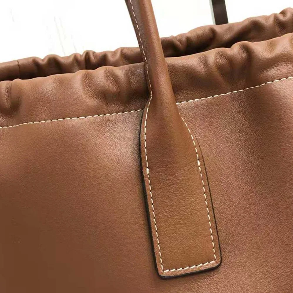 Celine Cabas Drawstring Cuir Triomphe in Smooth Calfskin for Women in Brown