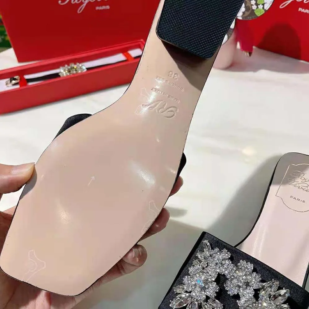 Roger Vivier RV Bouquet Strass Buckle Mules in Satin 2.5cm Heel for Women Roger Vivier RV Bouquet Strass Buckle Mules in Satin 2.5cm Heel for Women