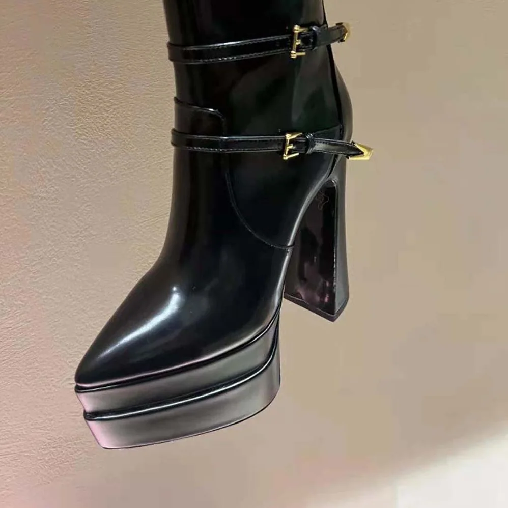 Versace Aevitas Pointy Platform Boots for Women in Black Versace Aevitas Pointy Platform Boots for Women in Black