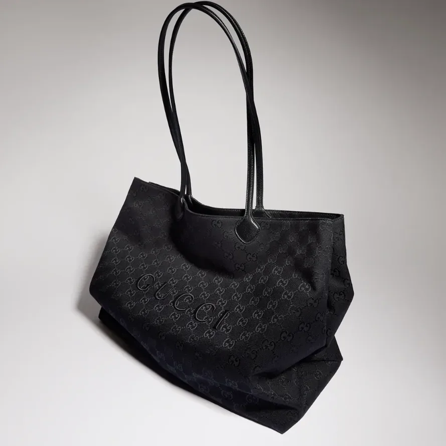 Gucci NY Large Tote Bag / Grey/ Black Gold Hardware A00B4R FAGNG 1000