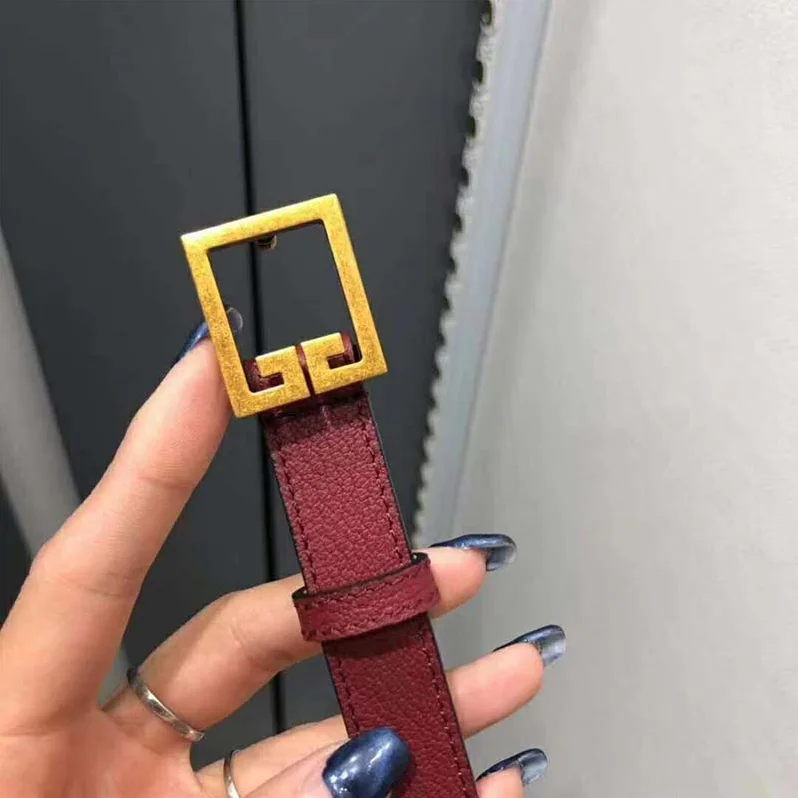Givenchy Double G Belt in Leather for Women in Maroon