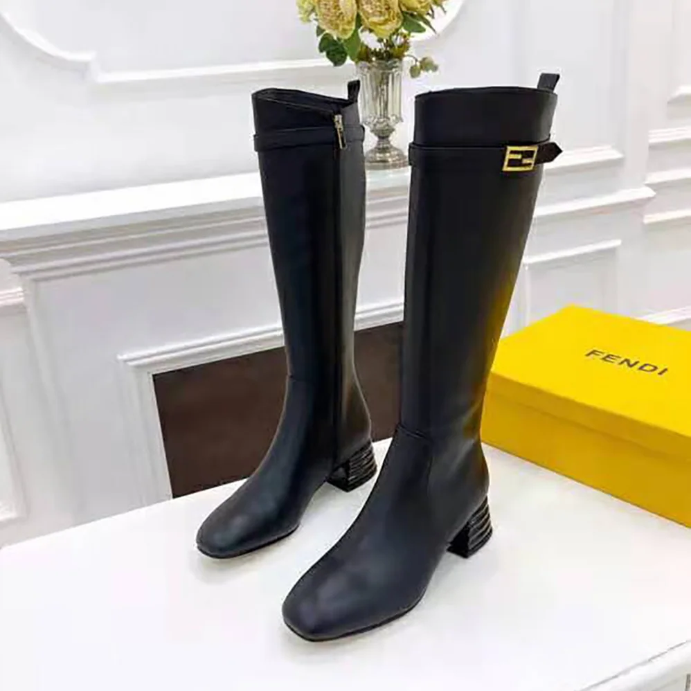 Fendi Boots Black in Calfskin Leather for Women