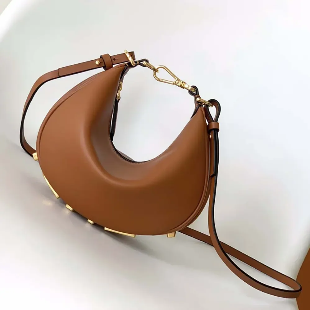 Fendi Fendigraphy Mini Brown Leather Mini for Women in bag Fendi Fendigraphy Mini Brown Leather Mini for Women in bag