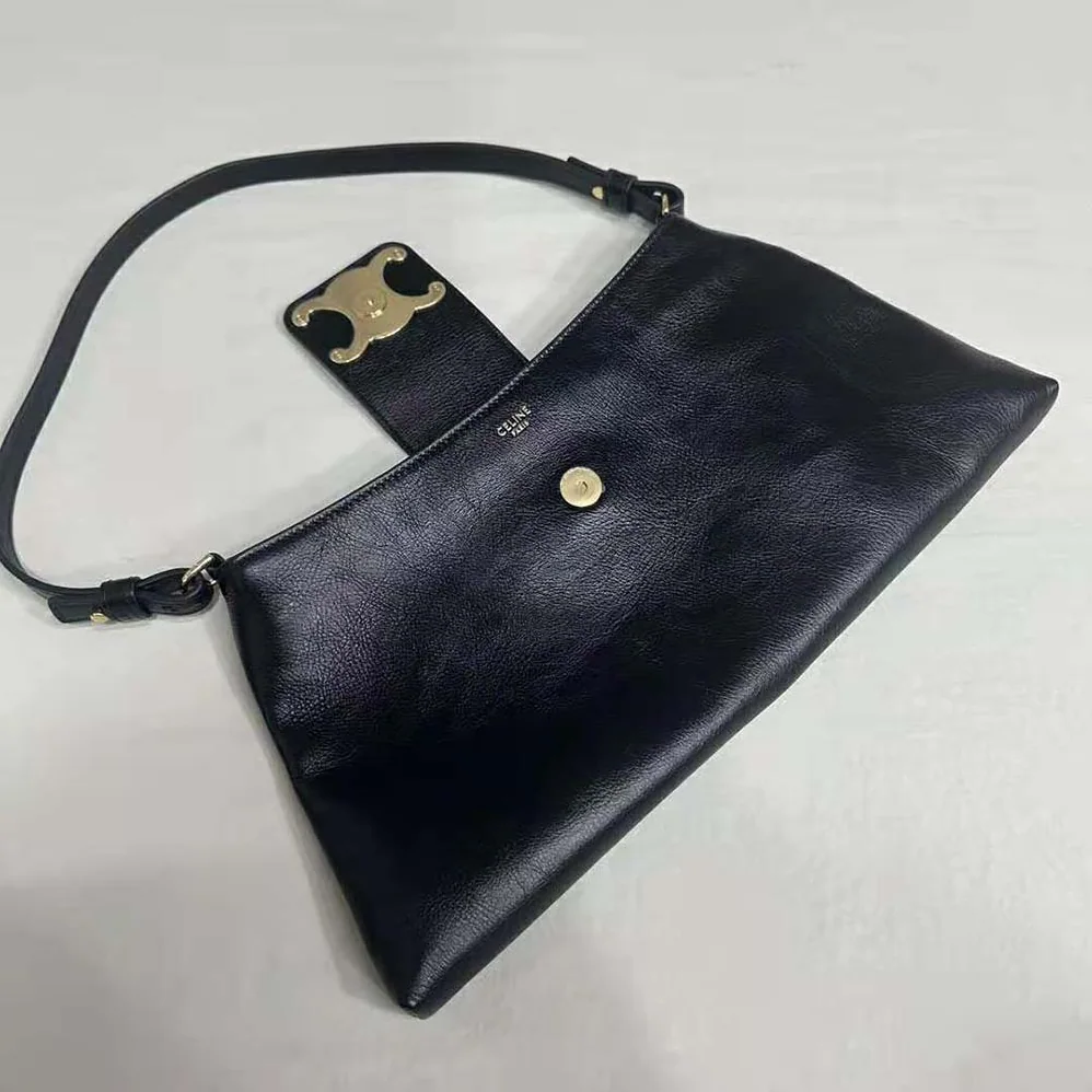 Celine Wiltern Clutch Triomphe Soft in Smooth Calfskin for Women in Black Celine Wiltern Clutch Triomphe Soft in Smooth Calfskin for Women in Black
